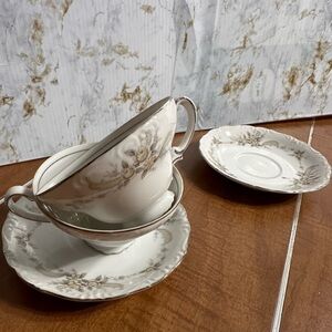 Beautiful Tea Cup and Saucer-Queen Anne by Ashcraft fine China
